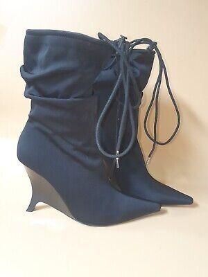 Zara Trafaluc Black Booties With Drawstring, Size 39